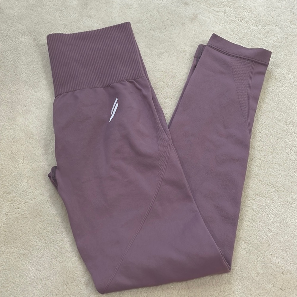 COPY - DOYOUEVEN leggings